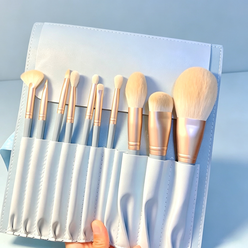 10-Piece Portable Makeup Brush Set – Gray Handle + Gold Ferrule, Includes Powder, Blush, Eyeshadow, Highlighter, Contour & Foundation Brushes, Comes with Storage Bag